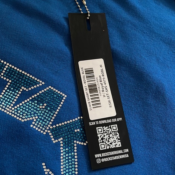 Suave Short Set - Picture 2 of 2